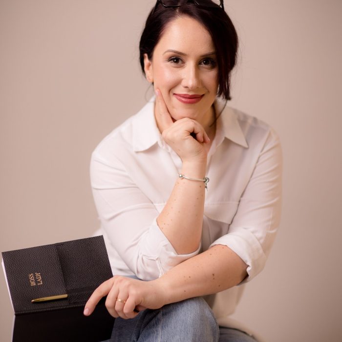 Ioana Maxim – consilier de carieră din România, oferind ghidare profesională și coaching pentru români din țară și diaspora